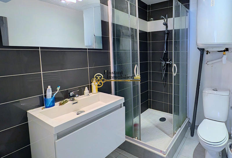 Immeuble - 133 m² - 7 pièces