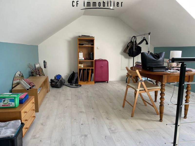 Maison - 220 m² - 6 pièces