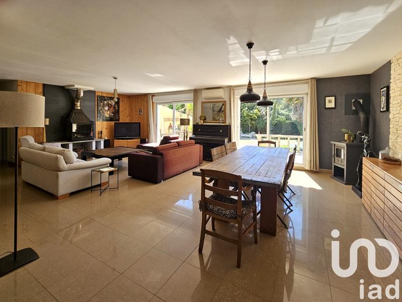 Maison - 315 m² - 12 pièces