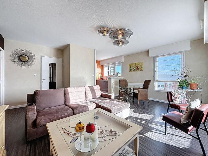 Appartement - 81 m² - 4 pièces