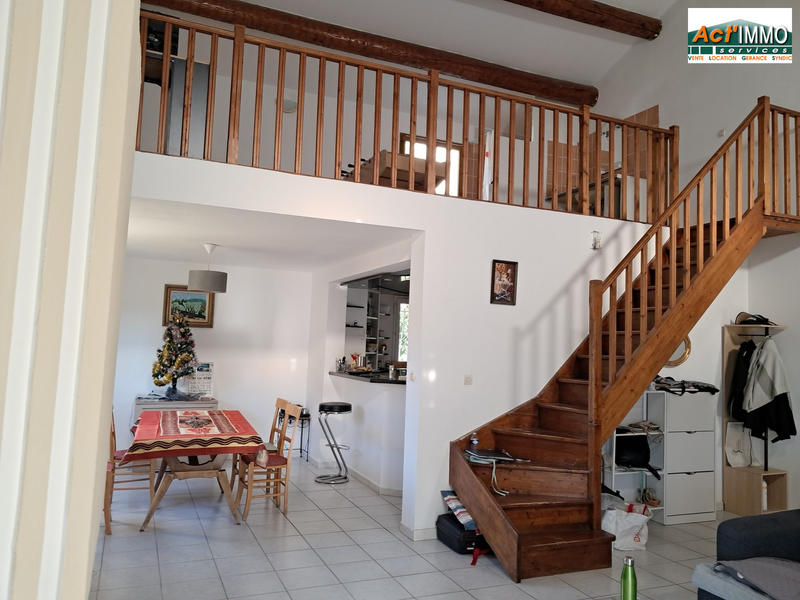 Maison - 182 m² - 7 pièces