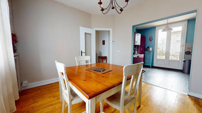 Maison - 95 m² - 5 pièces