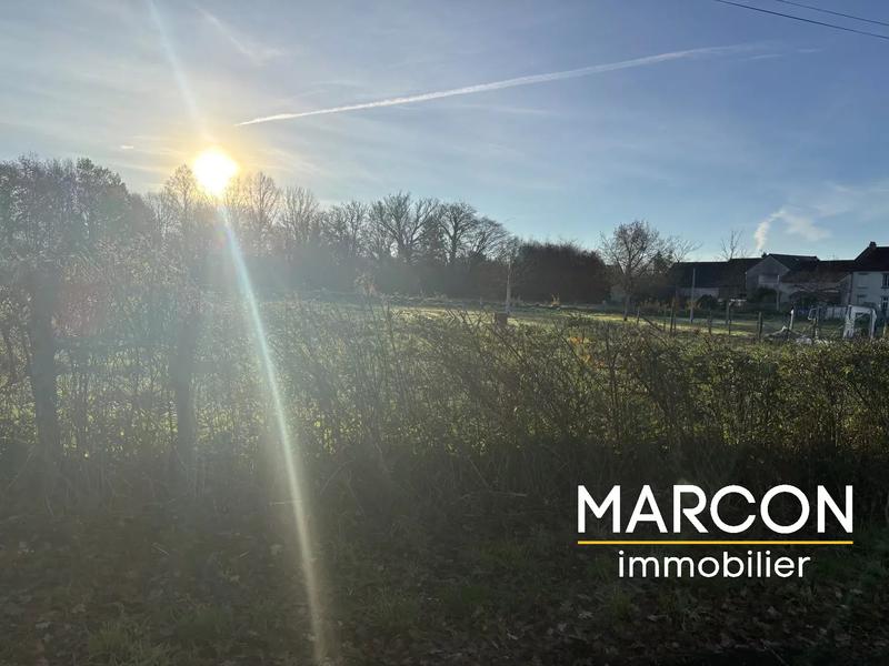 Terrain constructible - 1 000 m²