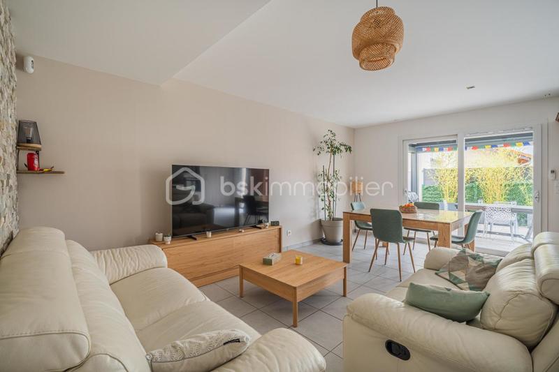 Maison jumelée - 90 m² - 4 pièces