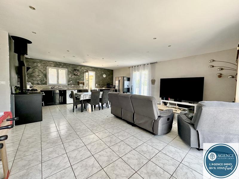 Maison - 90 m² - 4 pièces