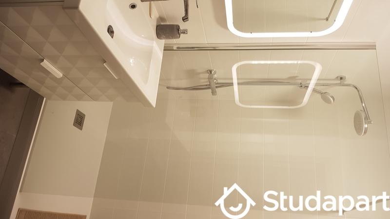 Appartement - 60 m² - 2 pièces