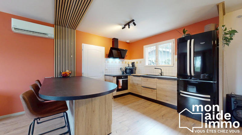 Maison - 88 m² - 4 pièces