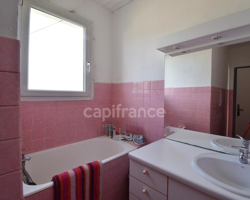 Maison de village - 94 m² - 5 pièces