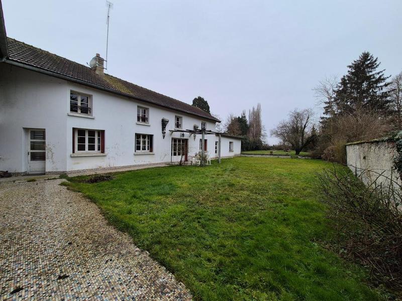 Maison - 256 m² - 8 pièces