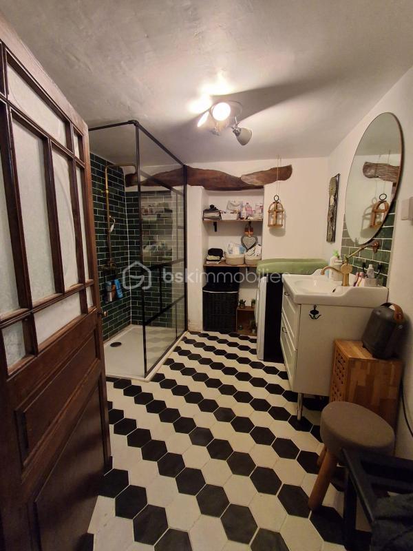 Maison ancienne - 210 m² - 7 pièces