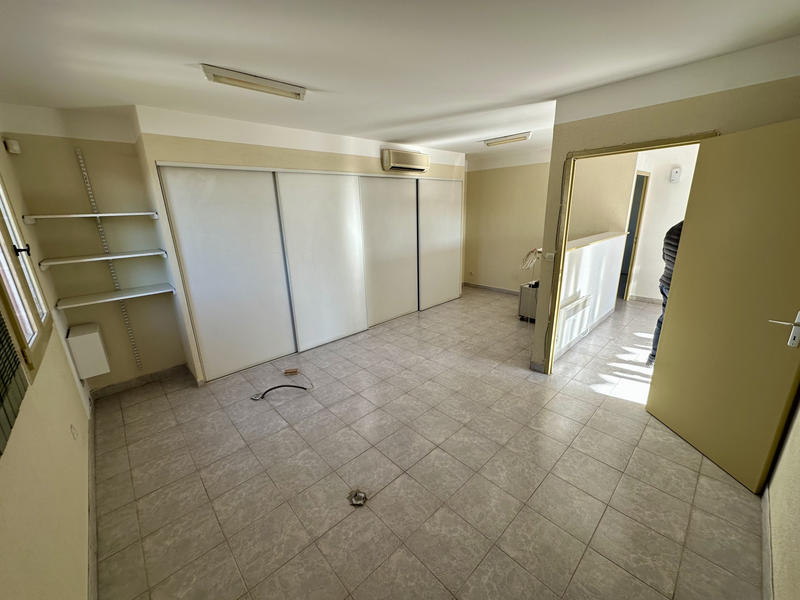 Local commercial - 113 m²