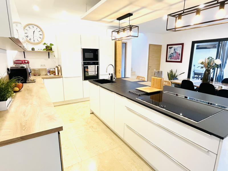 Villa - 160 m² - 4 pièces