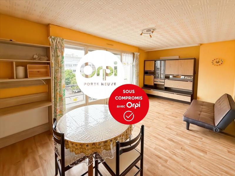 Immeuble - 68 m² - 4 pièces