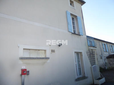 Propriété - 800 m² - 25 pièces