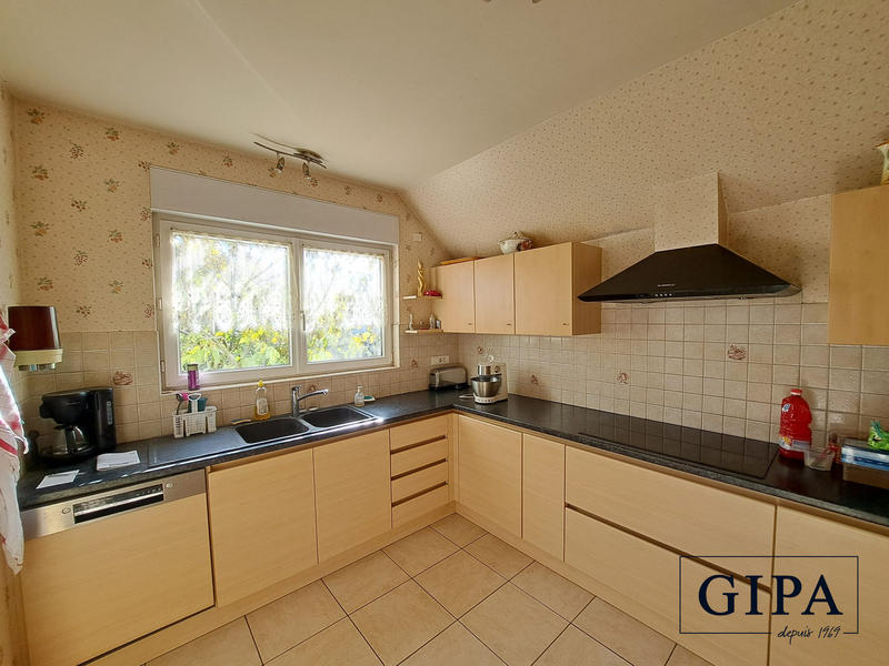 Maison - 140 m² - 5 pièces