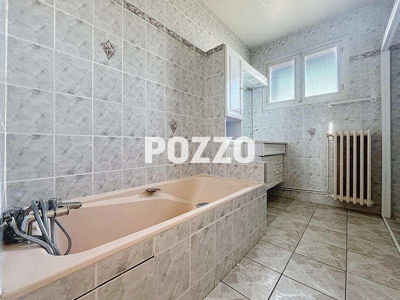 Maison - 100 m² - 6 pièces