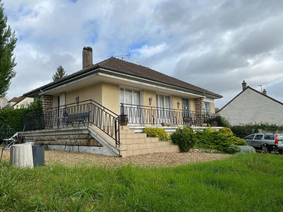 Maison - 98 m² - 4 pièces