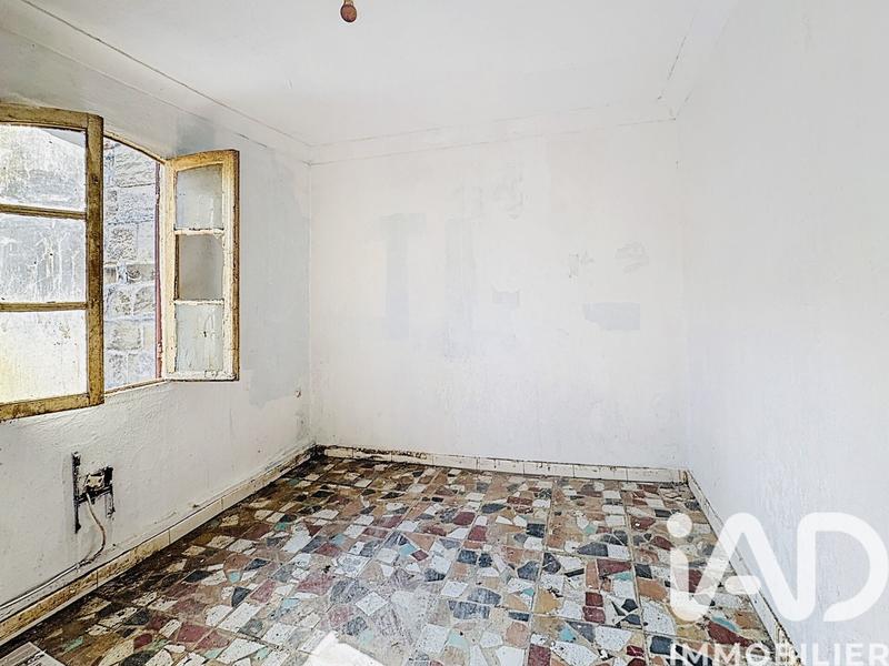 Maison - 96 m² - 5 pièces