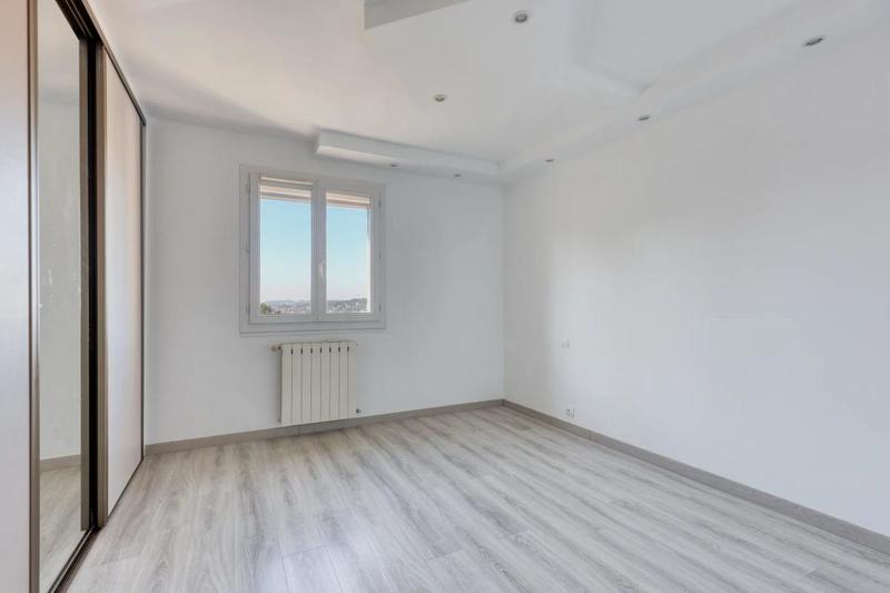 Appartement - 130 m² - 5 pièces
