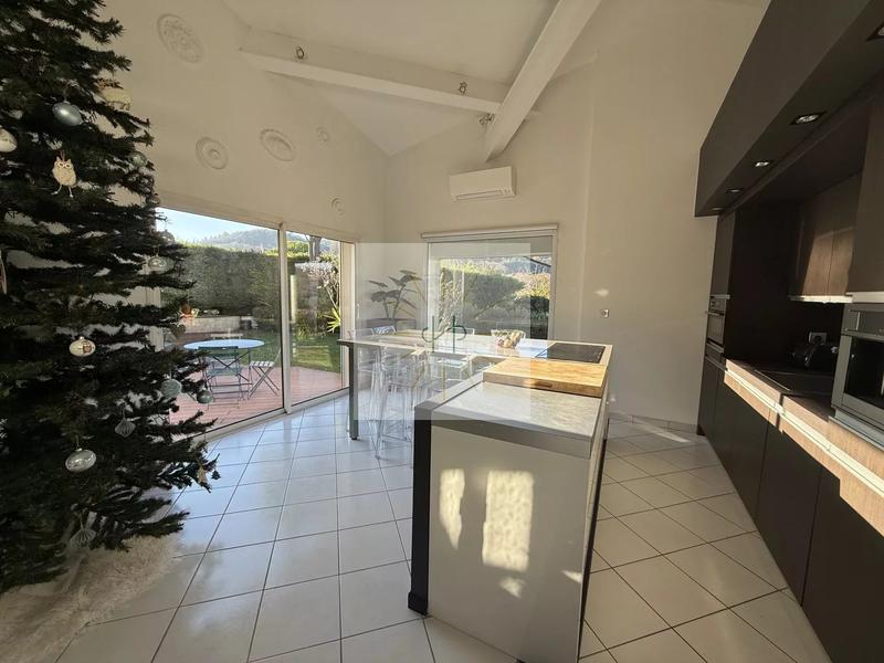 Maison - 173 m² - 7 pièces