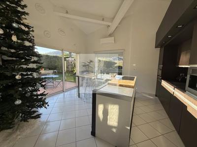 Maison - 173 m² - 7 pièces