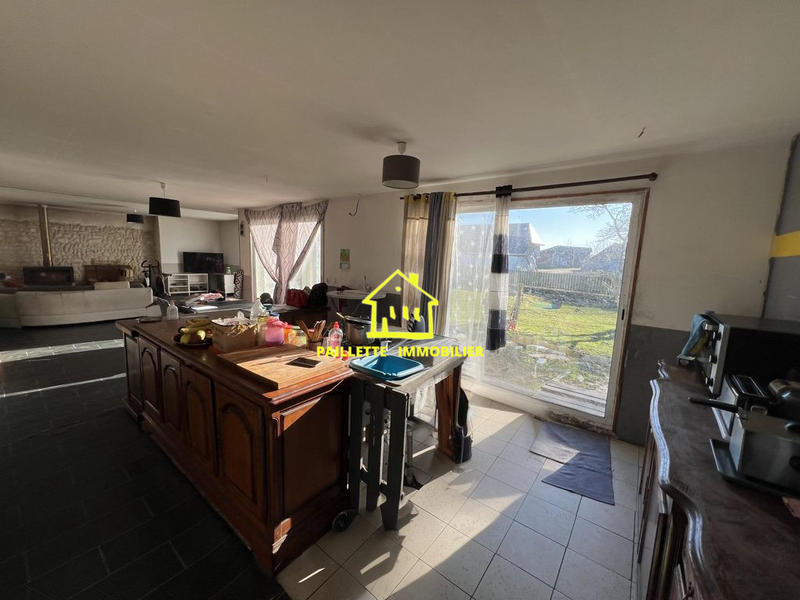 Maison traditionnelle - 160 m² - 8 pièces