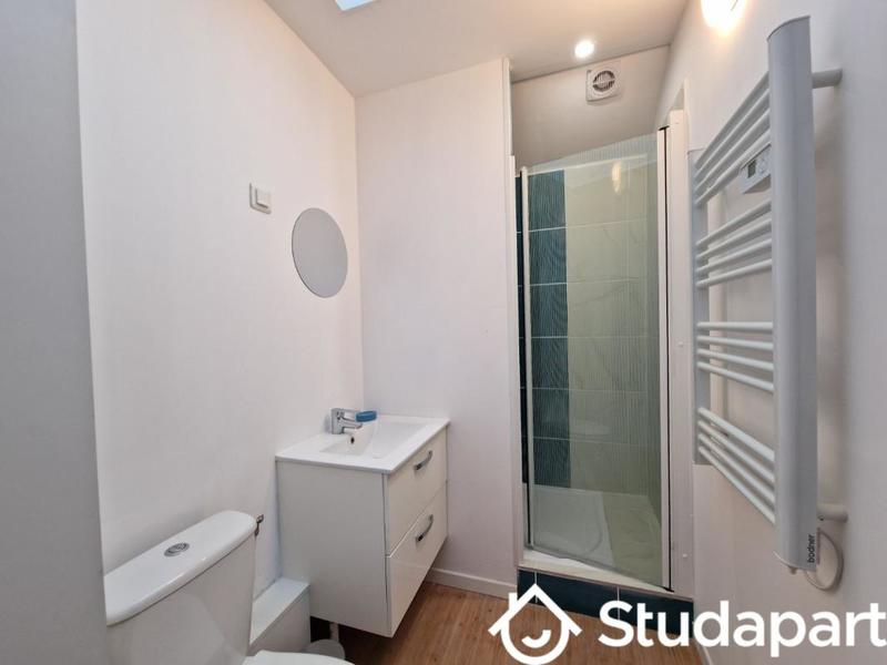 Chambre - 13 m² - 1 pièce