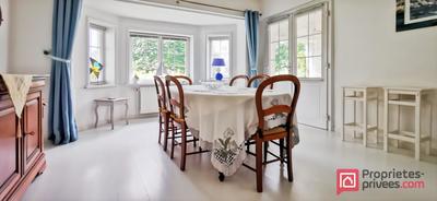 Maison - 166 m² - 6 pièces