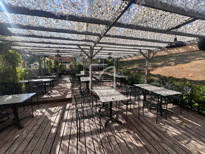 Maison de village - 250 m² - 10 pièces