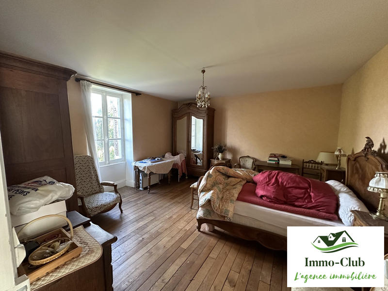 Maison - 185 m² - 6 pièces