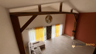 Maison - 246 m² - 8 pièces