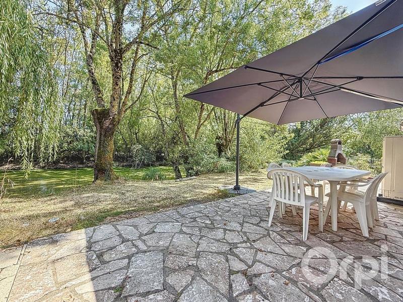 Maison - 180 m² - 7 pièces