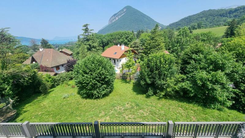 Maison - 255 m² - 10 pièces