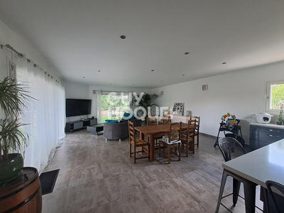 Maison - 142 m² - 5 pièces