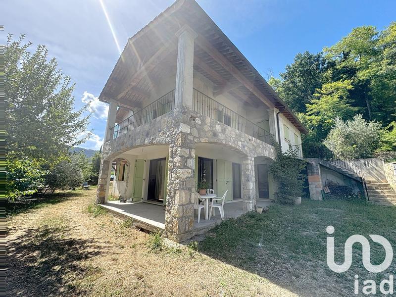 Maison - 183 m² - 5 pièces