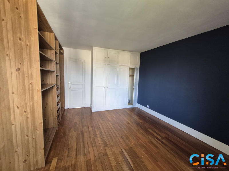 Maison ancienne - 177 m² - 8 pièces