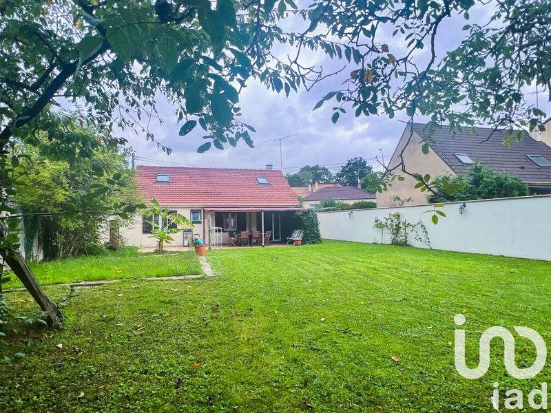 Maison - 92 m² - 6 pièces