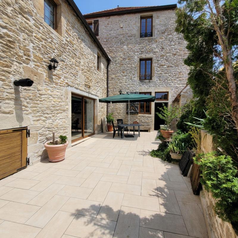 Maison - 290 m² - 10 pièces