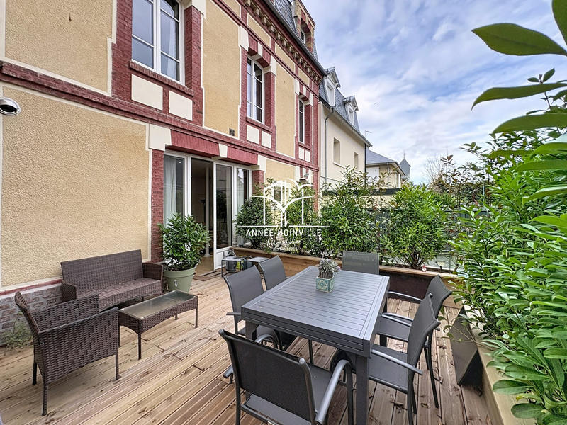 Appartement - 95 m² - 3 pièces