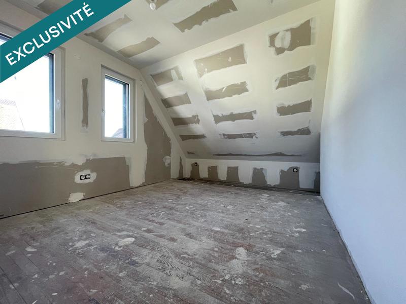 Maison - 95 m² - 6 pièces