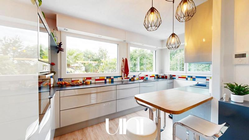 Maison - 170 m² - 7 pièces