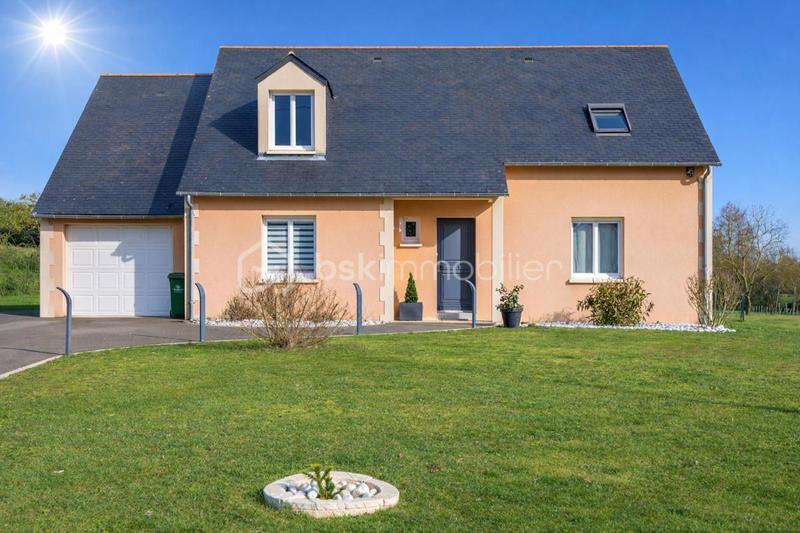 Maison traditionnelle - 156 m² - 5 pièces