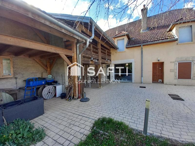 Maison - 396 m² - 14 pièces