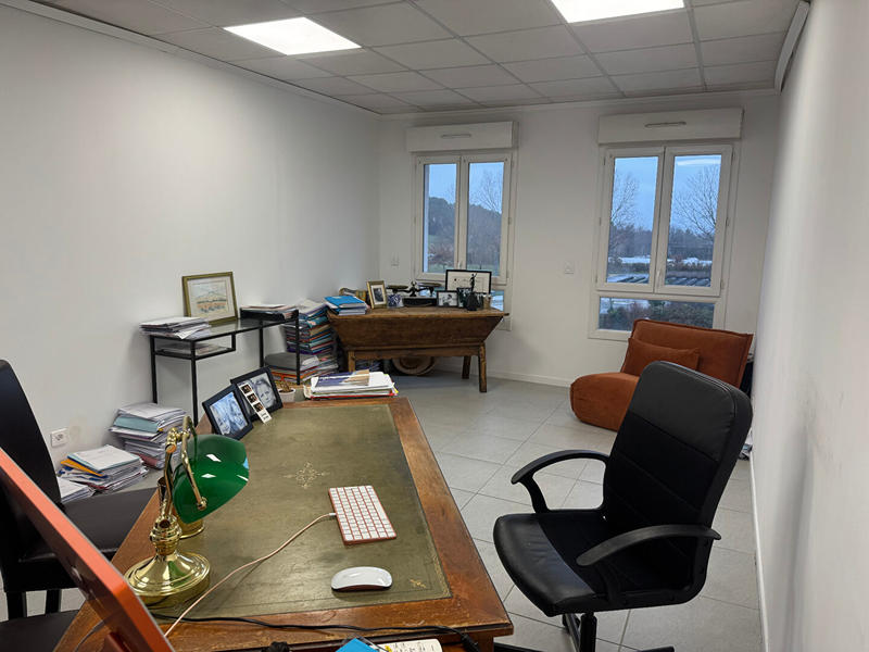 Bureau - 108 m² - 4 pièces