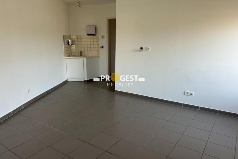 Bureau - 43 m² - 2 pièces