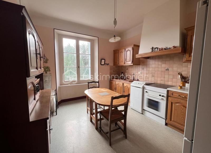 Maison - 136 m² - 7 pièces