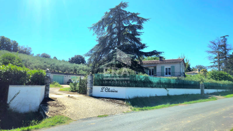 Maison - 215 m² - 7 pièces