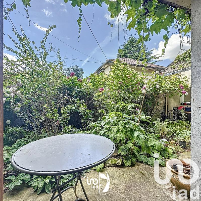 Maison - 246 m² - 7 pièces