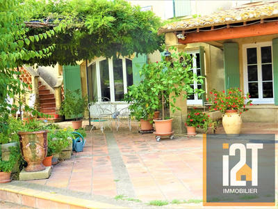 Mas - 220 m² - 7 pièces