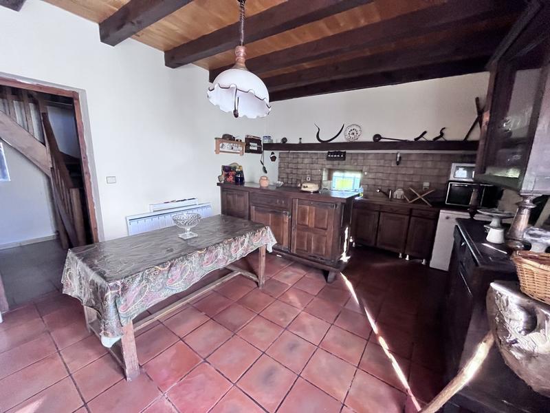 Maison traditionnelle - 200 m² - 9 pièces